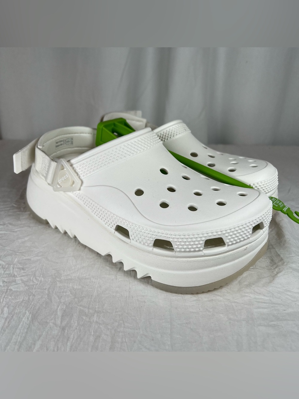 CROCS Hiker Xscape White Platform Clog Wms9/Mens7 style 208365-100 NEW - Picture 1 of 10